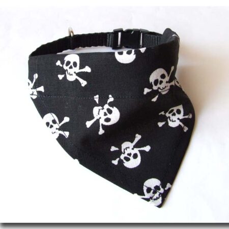 Halstuch/Halsband 2 in  1 * SKULL BLACK *bis Gr.5