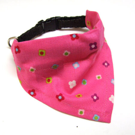 2 in 1 Hundehalstuch / Halsband PINKE BLUMEN