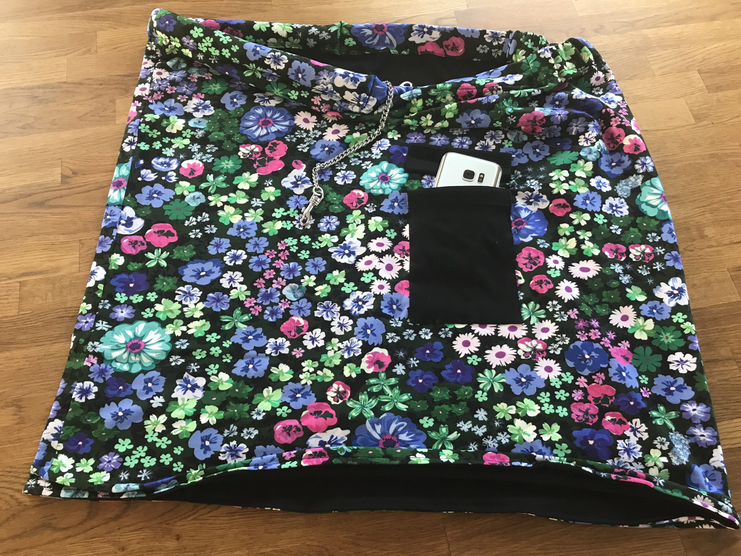 Hunde Tragetuch Blumen blau/lila/grün