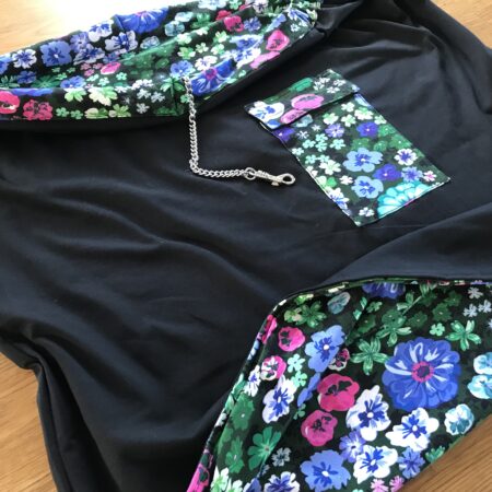 Hunde Tragetuch Blumen blau/lila/grün